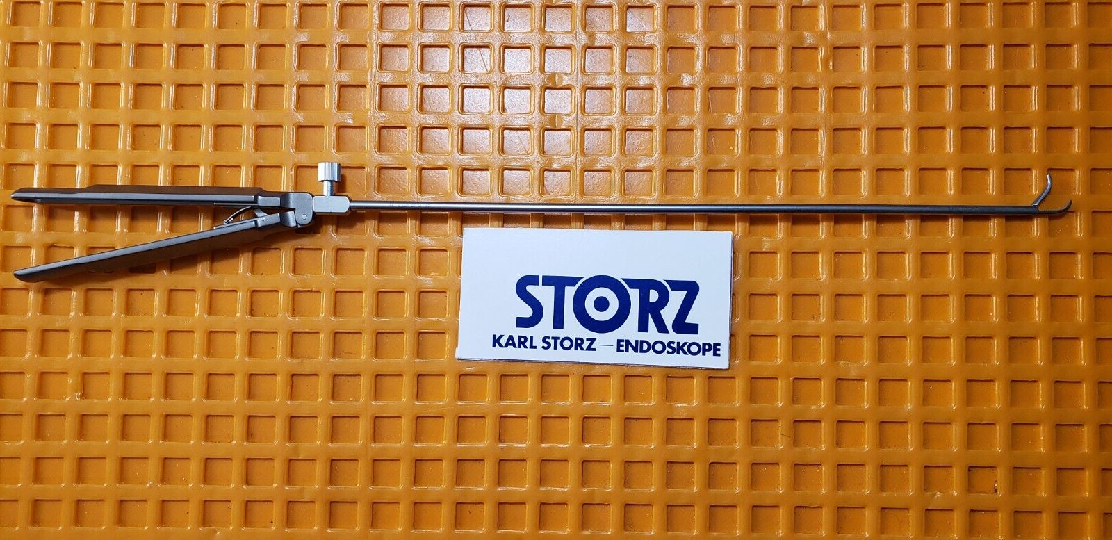 Karl Storz 25173SD Laparoscopic SZABO Flamingo Needle Holder 5mm x 36cm