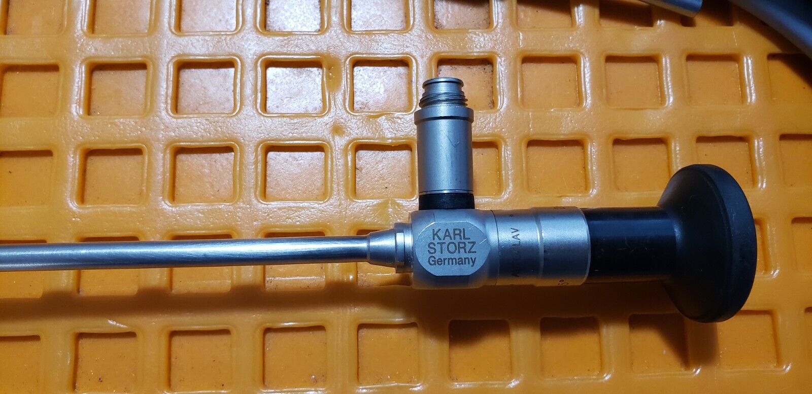 Karl Storz 26046FA Laparoscope 5mm x 45 Degree 29cm & 495NE Fiber Optic Cable