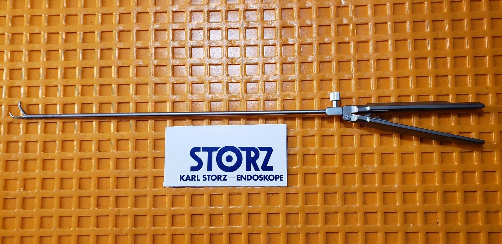 Karl Storz 25173SD Laparoscopic SZABO Flamingo Needle Holder 5mm x 36cm