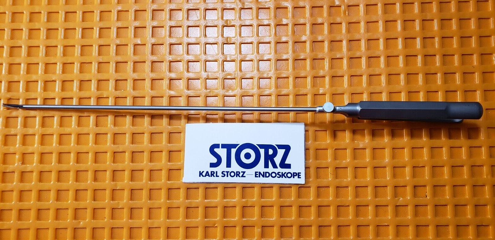 Karl Storz 25173SD Laparoscopic SZABO Flamingo Needle Holder 5mm x 36cm