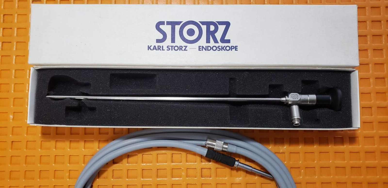 Karl Storz 26046FA Laparoscope 5mm x 45 Degree 29cm & 495NE Fiber Optic Cable