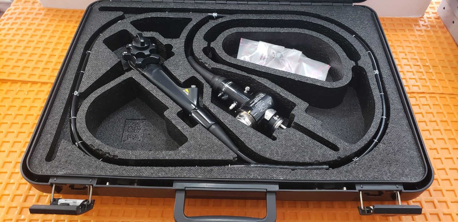 Olympus PCF-H180AL EVIS EXERA II Fiber Scope with Safety Box