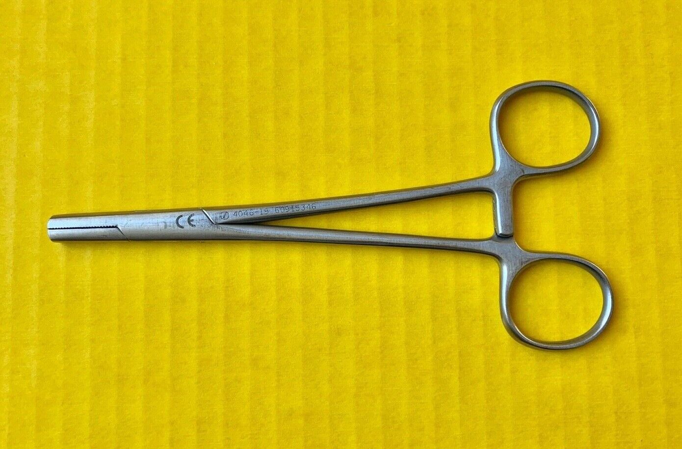 Zimmer Surgical Wire Pulling Forceps, 6.5" REF: 4046-19