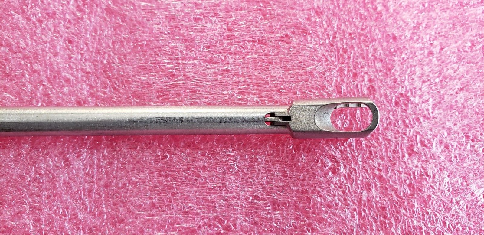 Arthrex AR-1295 Surgical Orthopedic Tissue Grasping Forceps with Lock.